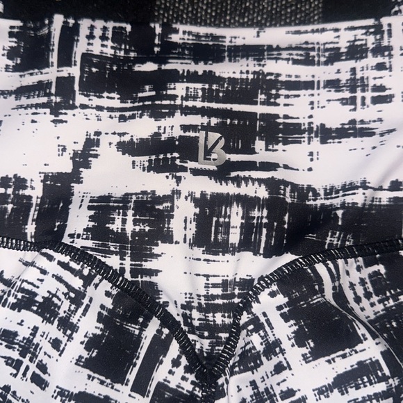 Limitless Legacy Legging - Picture 5 of 5